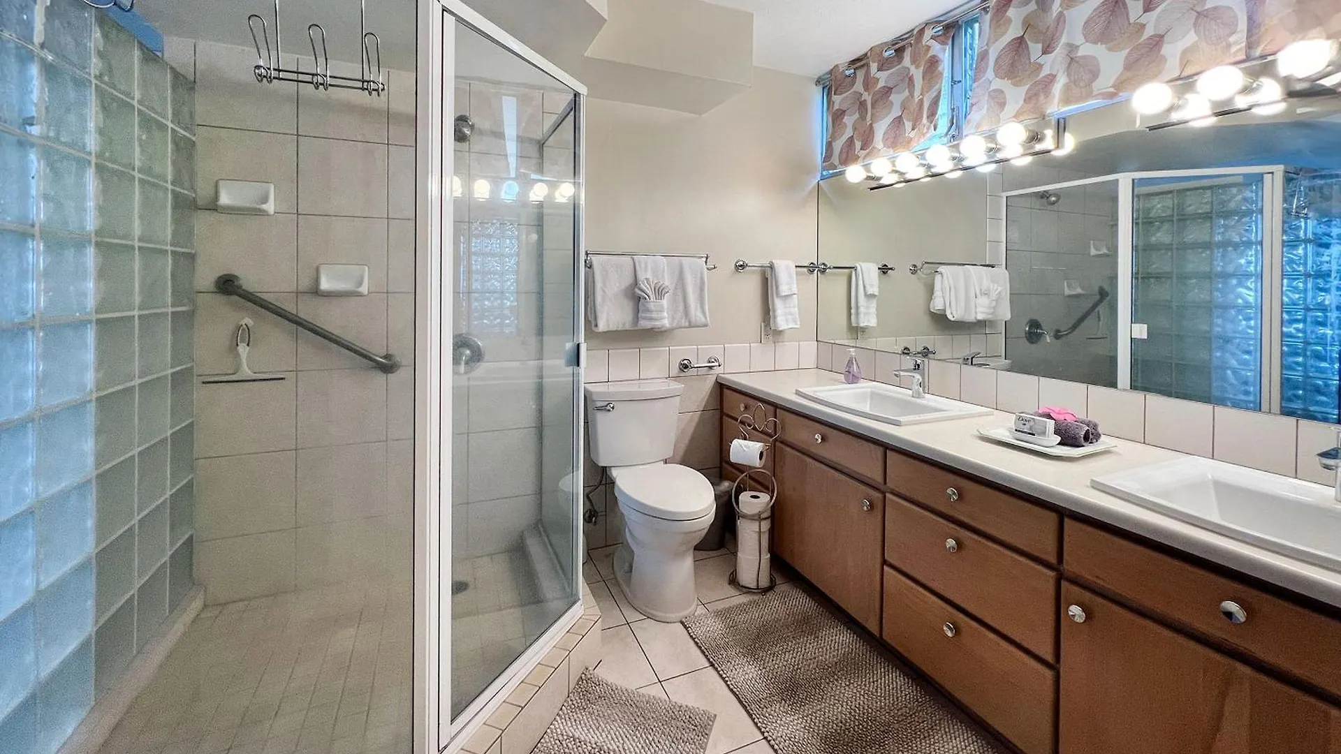 Haleakala Shores A-302 - Stunning Ocean View Condo Wailea  Vakantiehuis Wailea (Maui)